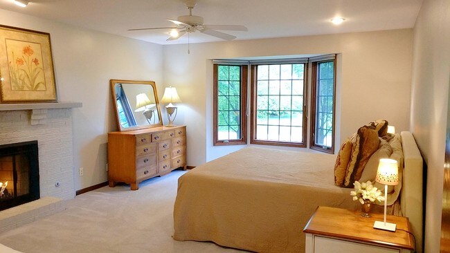 Foto del edificio - 50 Carlisle Rd