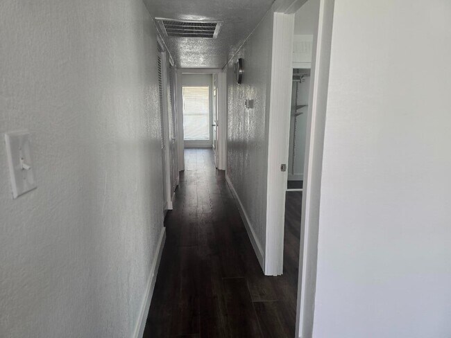 Foto del edificio - N 43rd Ave