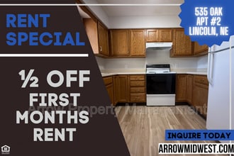 Building Photo - 535 Oak St