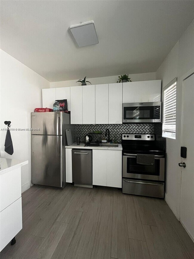 Foto del edificio - 1045 Lenox Ave.