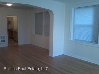 Building Photo - 822 Queen Anne Ave N