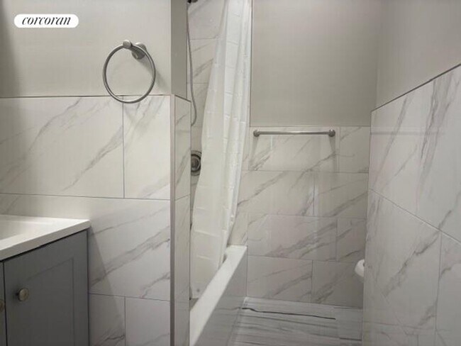 Foto del edificio - 140 W 75th St