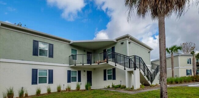Foto del edificio - Wayne Dench Apartments