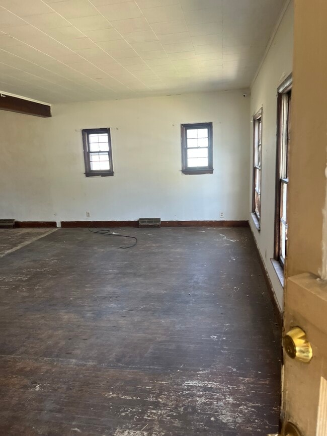 Building Photo - 1110 N Bowman Ave