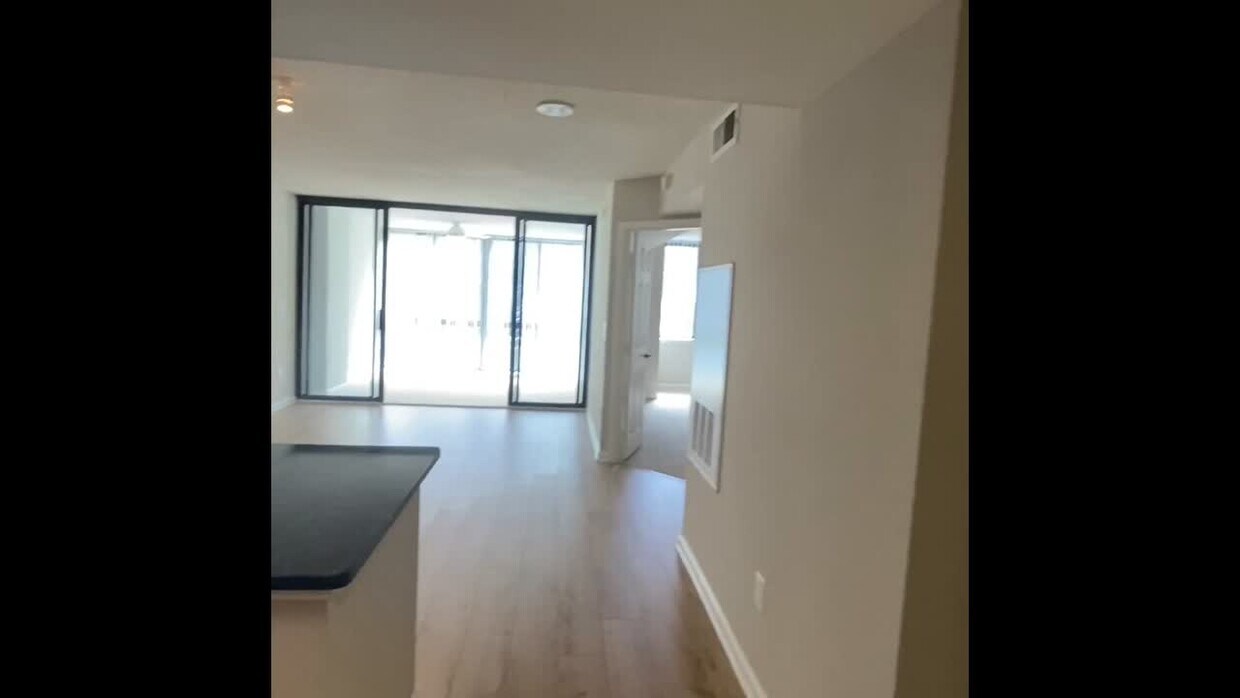 Meridian at Courthouse Commons Apartments Arlington, VA