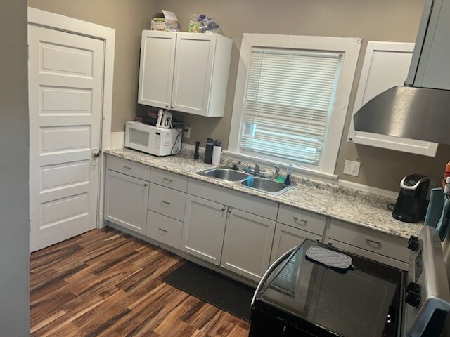 Foto del edificio - 900 E Stewart St