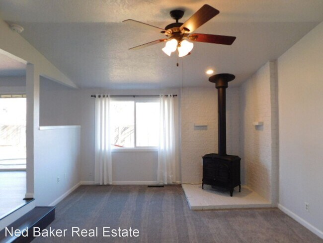 Building Photo - 3 br, 2 bath House - 5344 Flint Ct S