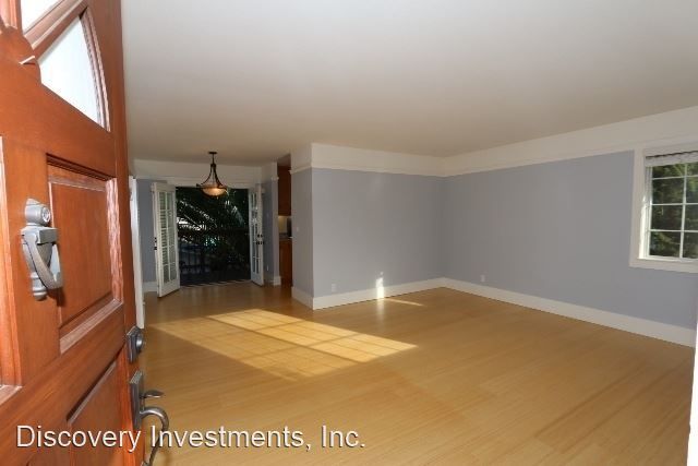Building Photo - 622 Alcatraz Ave