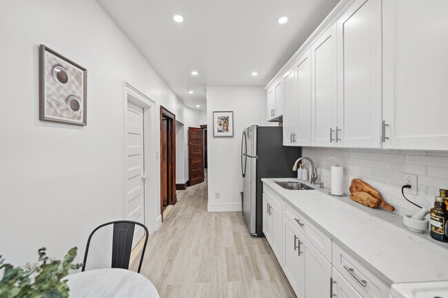 Foto del edificio - 550 53rd St
