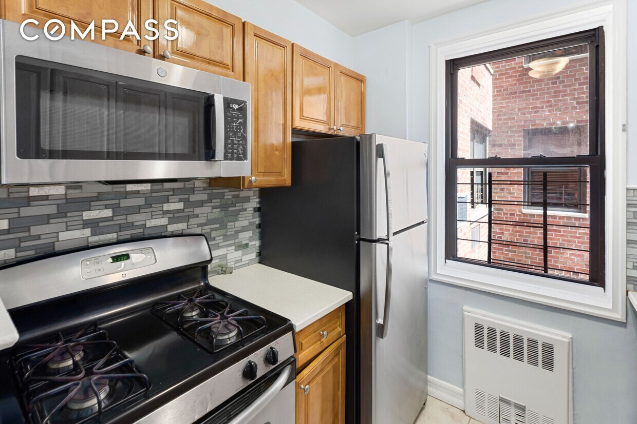 3119 Bailey Ave Unit 2C, The Bronx, NY 10463 Room for Rent in The Bronx, NY