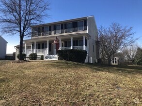 Building Photo - 9818 Gunston Hall Rd