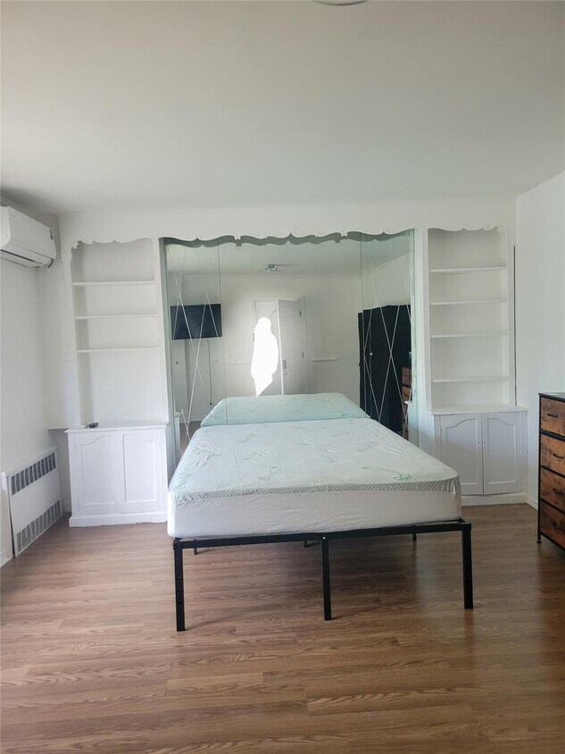 Foto principal - 121-15 235th St
