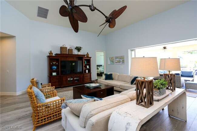 Foto del edificio - 1480 Curlew Ave