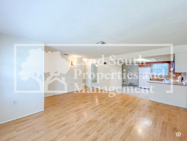 Foto del edificio - 725 W Daughtery Rd