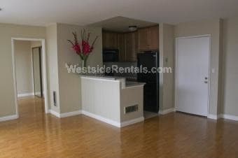 Building Photo - 220 S La Fayette Park Pl