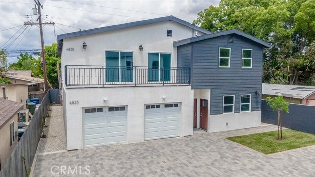 Building Photo - 6823 Live Oak St