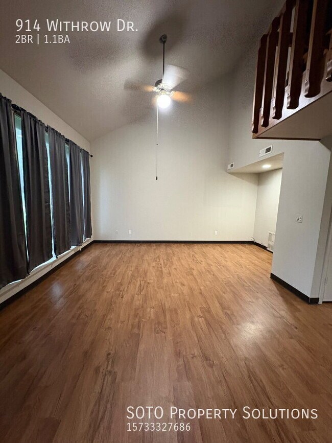 Foto del edificio - 914 Withrow Dr