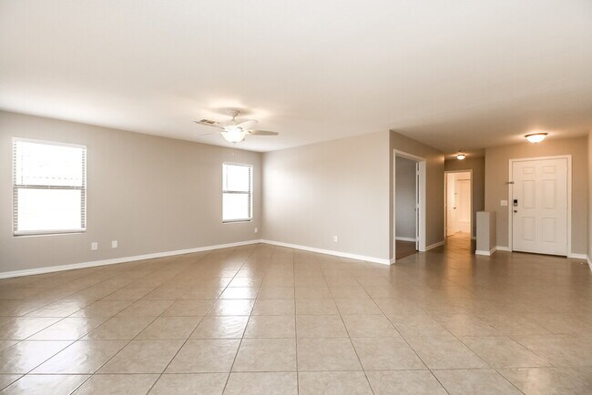 Foto del edificio - 6145 S Wilson Dr