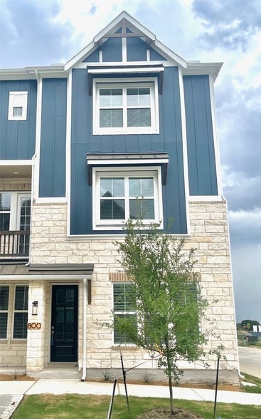 Photo - 800 Concan Dr Townhome