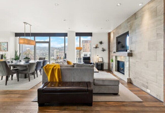Foto del edificio - 1001 NW Lovejoy St