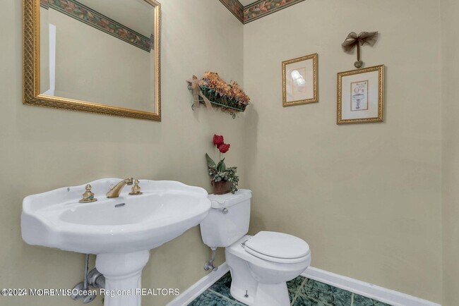 Foto del edificio - 5 E Dickens Ct