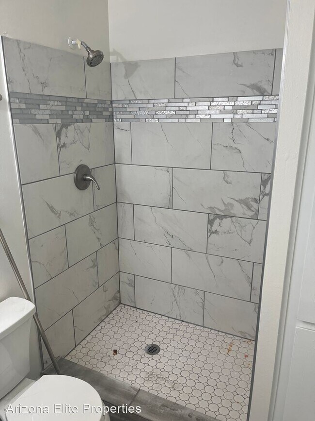 Foto del edificio - 4 br, 2 bath House - 2415 E Geneva Drive