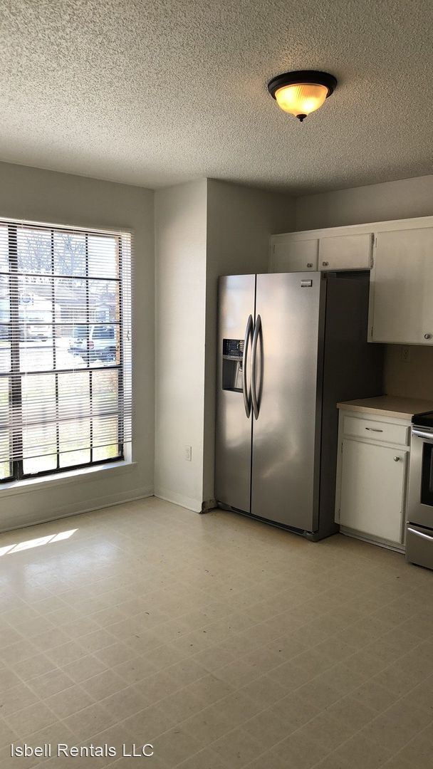 Foto del edificio - 3 br, 2 bath House - 111 Bridle Drive