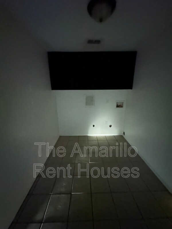 Foto del edificio - 5100 Mesa Cir