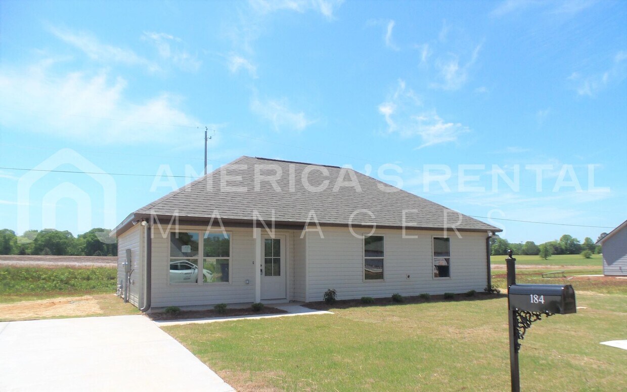 184 Sunlight Cr, Talladega, AL 35160 House Rental in Talladega, AL