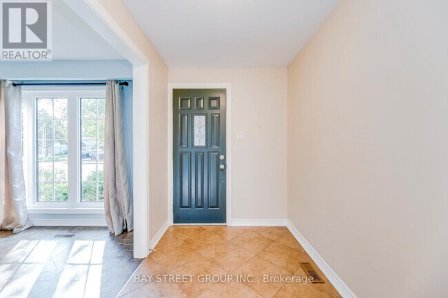 Photo du bâtiment - 2281 Devon Rd