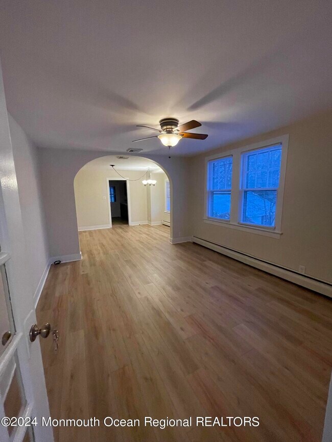 Foto del edificio - 1214 Wildwood Ave