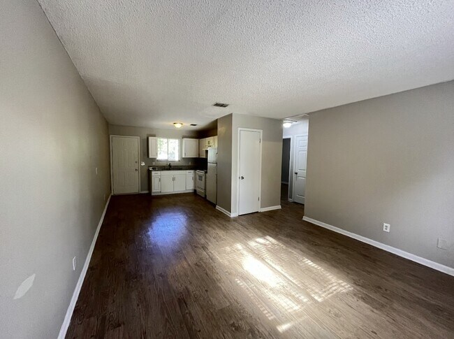 Foto del edificio - 5324 Westchase Ct