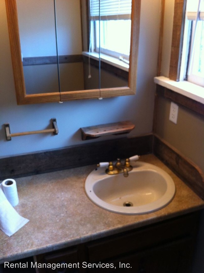 Foto del edificio - 1834 NE 38th Ave