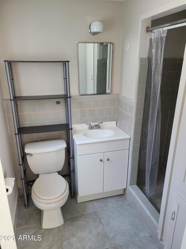Building Photo - 145 W Wickenburg Way