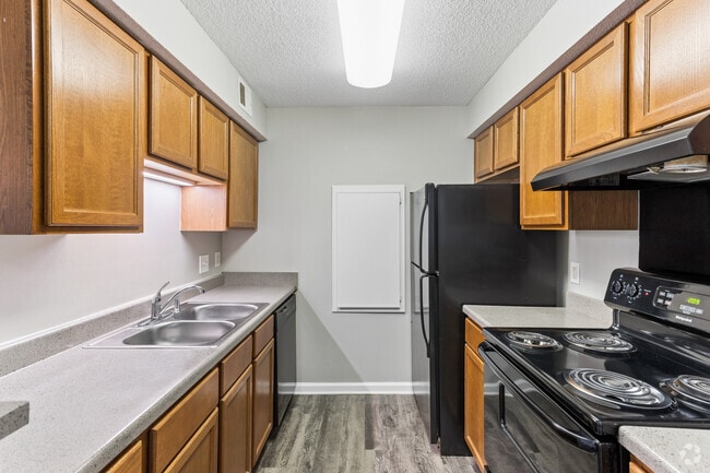 Interior Photo - Maplewood Park