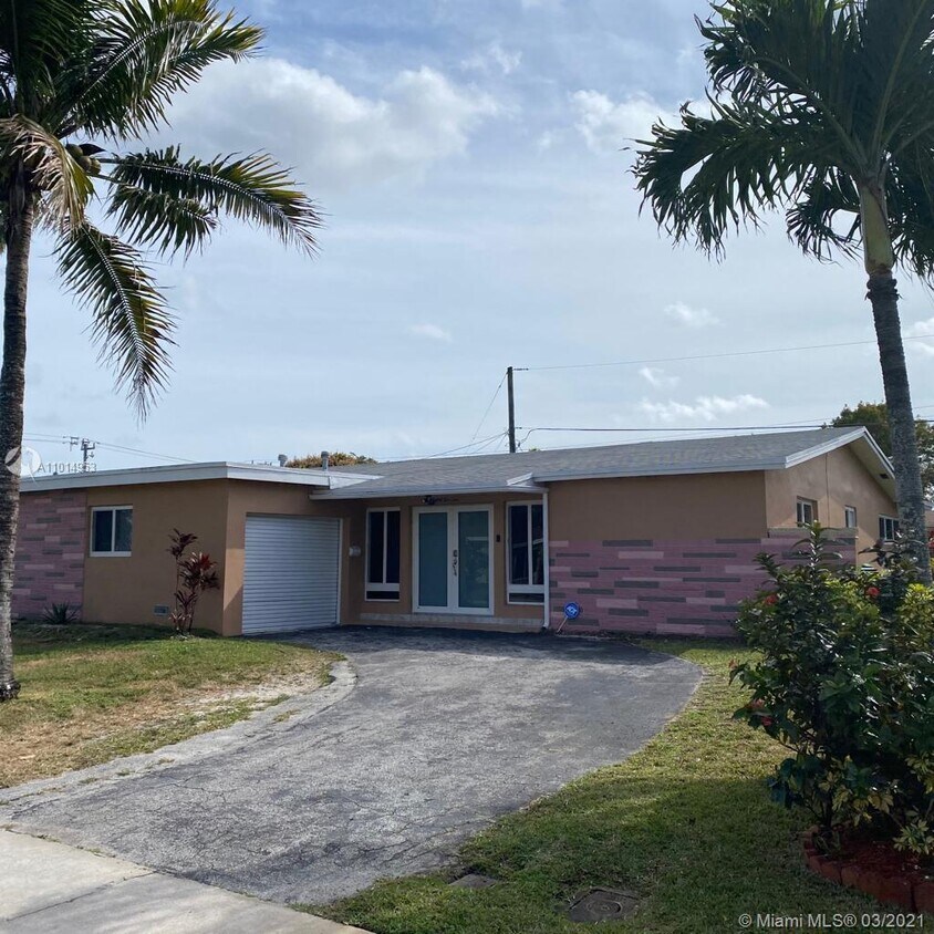 Primary Photo - 8510 NW 24th St