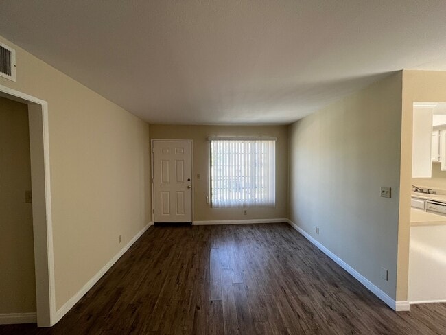Living Room - 229 West Tujunga