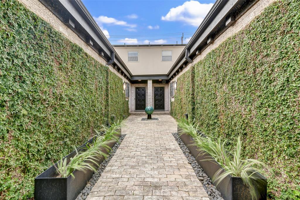 2209 Sheridan St, Houston, TX 77030 Condo for Rent in Houston, TX