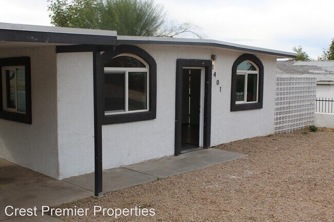 Building Photo - 1401 W Desert Cove Ave
