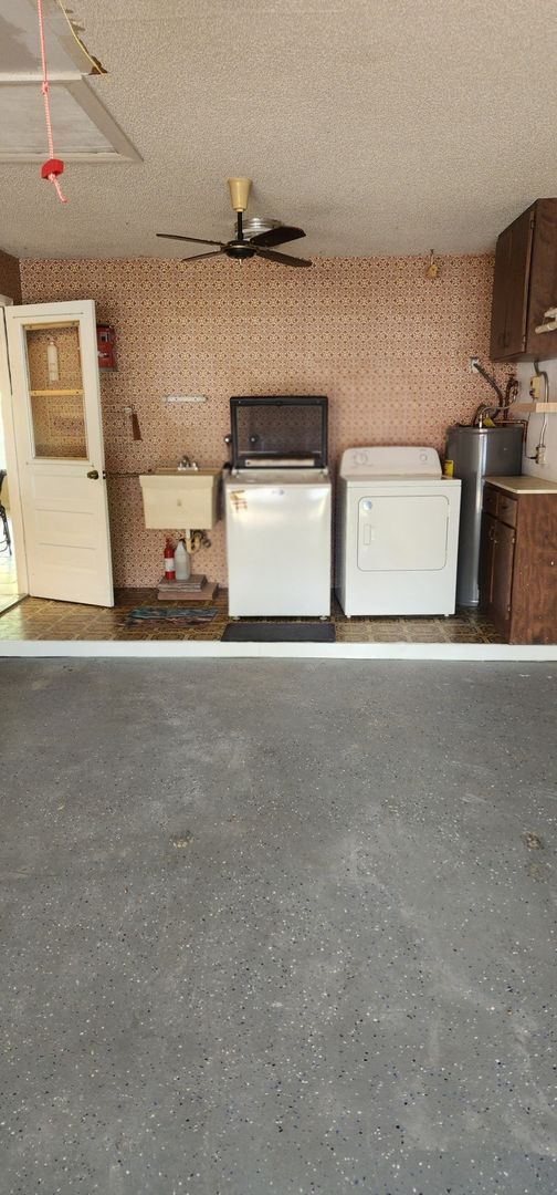 Building Photo - 255 S Tropical Trail
