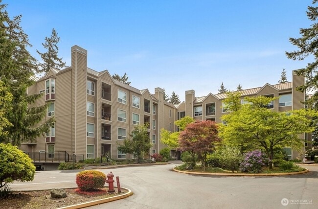 Building Photo - 823 N 161st Pl