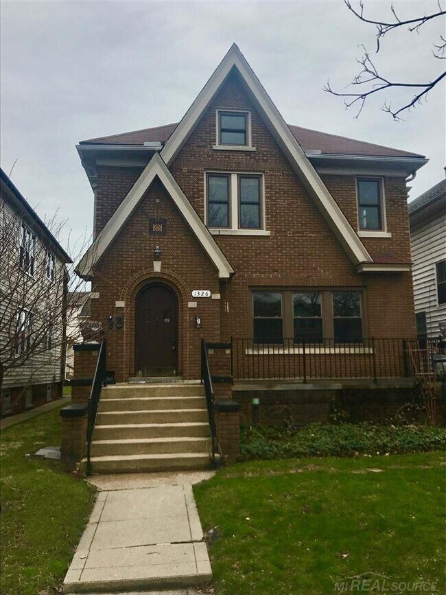 Building Photo - 1326 Maryland St