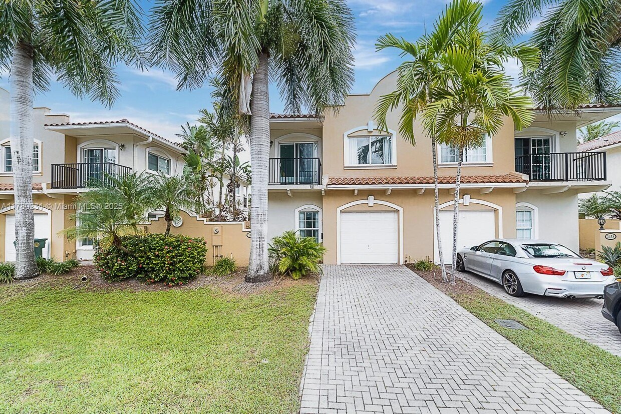 Foto principal - 3466 NW 17th Ter