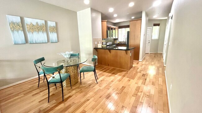 Foto del edificio - 1691 NE Juneberry St