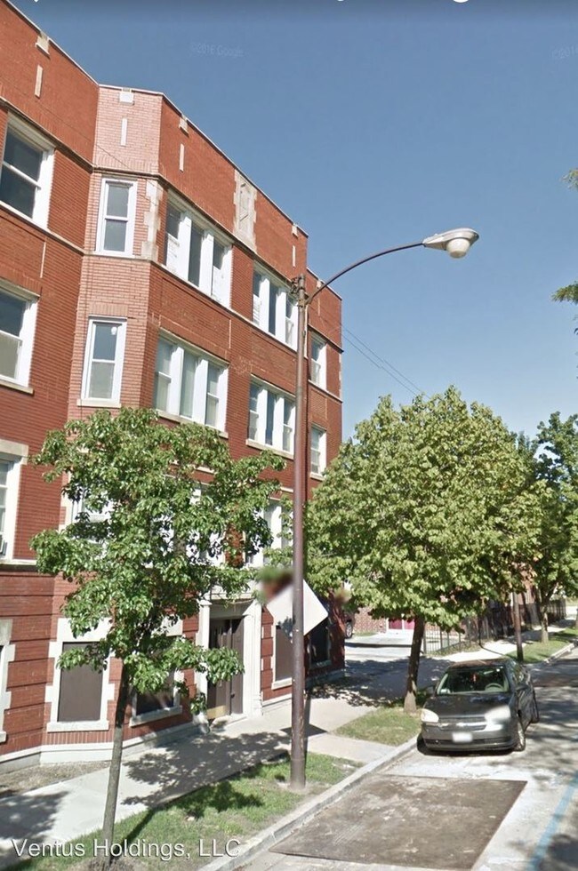 Building Photo - 1822 E 73rd St
