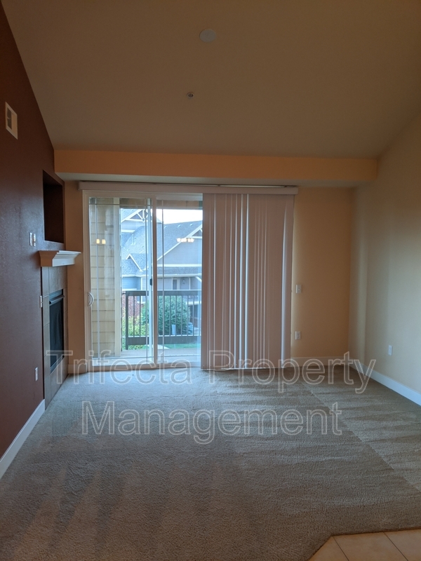 Foto del edificio - 2445 Windrow Dr