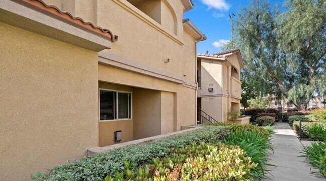 Building Photo - 41410 Juniper St