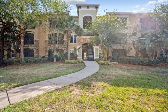 Foto del edificio - 10019 Courtney Palms Blvd