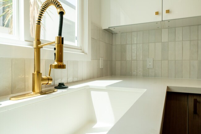 Foto del edificio - 1319 Havenhurst Dr