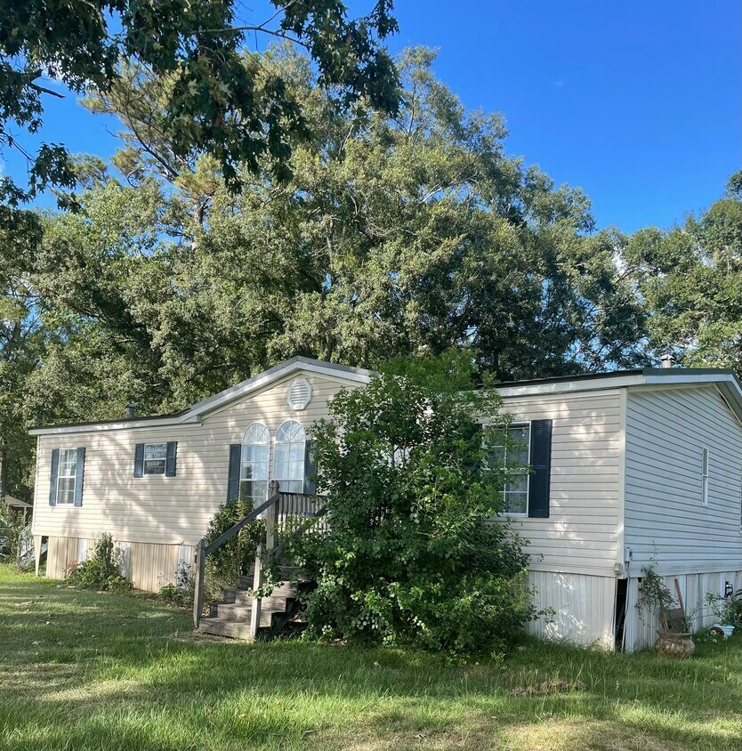 14214 LA431, Saint Amant, LA 70774 House Rental in Saint Amant, LA